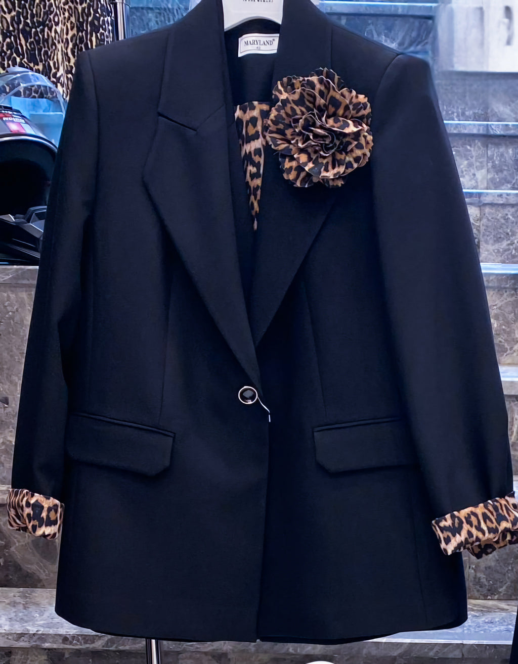 Suit